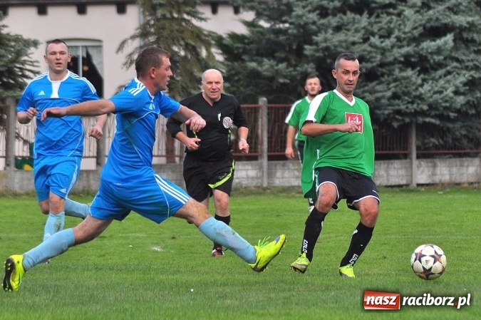 Zdjęcie w galerii na portalu naszraciborz.pl: LKS Adamowice wywiózł trzy punkty z Rudnika wiadomości z regionu