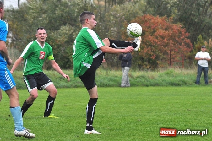 Zdjęcie w galerii na portalu naszraciborz.pl: LKS Adamowice wywiózł trzy punkty z Rudnika wiadomości z regionu