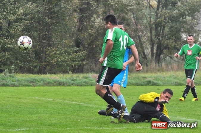 Zdjęcie w galerii na portalu naszraciborz.pl: LKS Adamowice wywiózł trzy punkty z Rudnika wiadomości z regionu