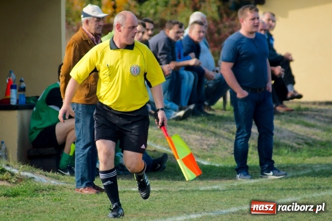 Zdjęcie w galerii na portalu naszraciborz.pl: Atomowy strzał Grzegorza Morica zapewnił Jankowicom komplet punktów wiadomości z regionu