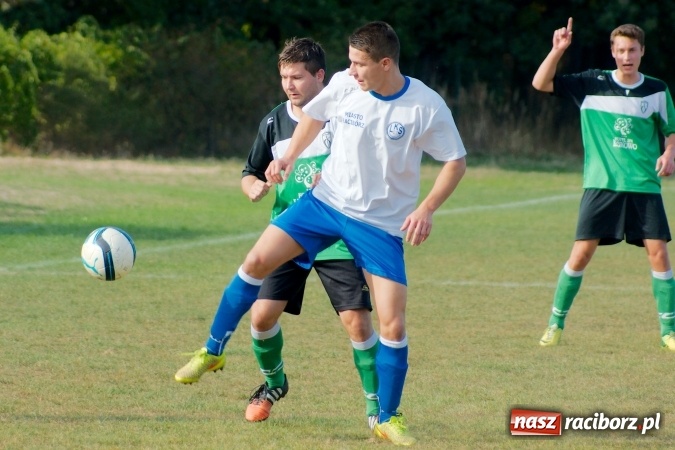 Zdjęcie w galerii na portalu naszraciborz.pl: Atomowy strzał Grzegorza Morica zapewnił Jankowicom komplet punktów wiadomości z regionu