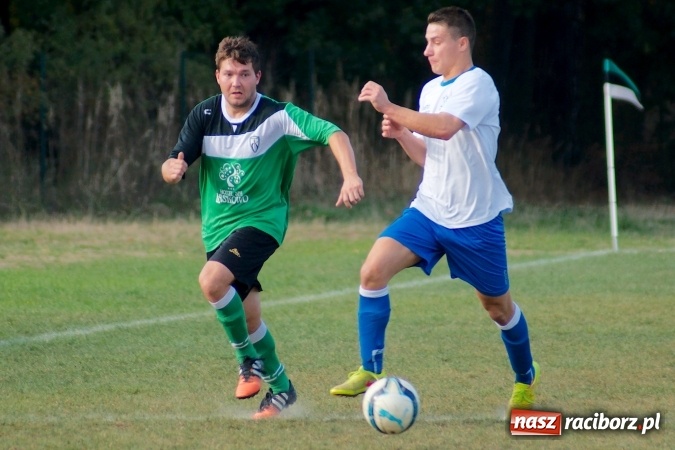 Zdjęcie w galerii na portalu naszraciborz.pl: Atomowy strzał Grzegorza Morica zapewnił Jankowicom komplet punktów wiadomości z regionu