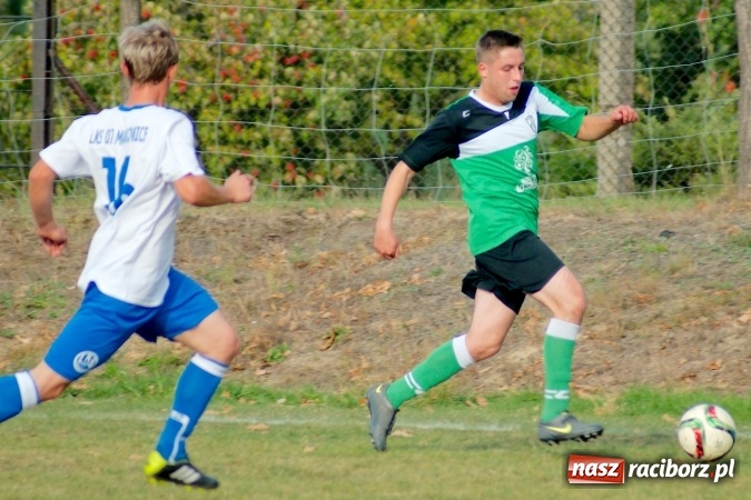 Zdjęcie w galerii na portalu naszraciborz.pl: Atomowy strzał Grzegorza Morica zapewnił Jankowicom komplet punktów wiadomości z regionu