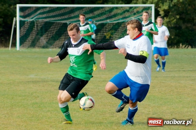 Zdjęcie w galerii na portalu naszraciborz.pl: Atomowy strzał Grzegorza Morica zapewnił Jankowicom komplet punktów wiadomości z regionu