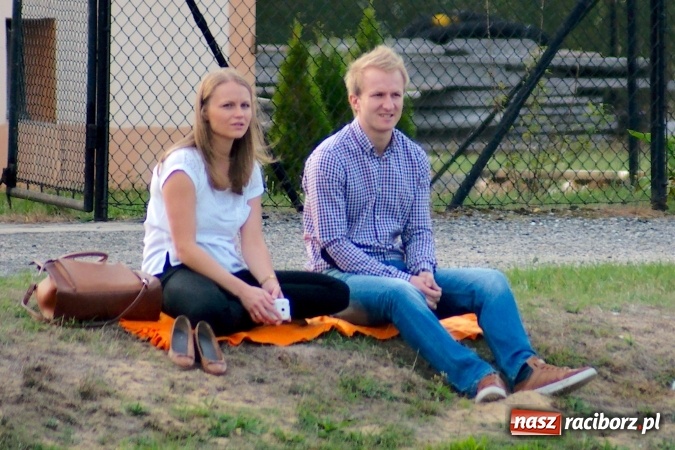 Zdjęcie w galerii na portalu naszraciborz.pl: Atomowy strzał Grzegorza Morica zapewnił Jankowicom komplet punktów wiadomości z regionu