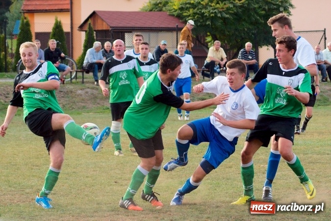 Zdjęcie w galerii na portalu naszraciborz.pl: Atomowy strzał Grzegorza Morica zapewnił Jankowicom komplet punktów wiadomości z regionu