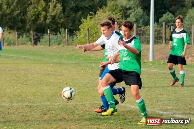 Zdjęcie w galerii na portalu naszraciborz.pl: Atomowy strzał Grzegorza Morica zapewnił Jankowicom komplet punktów wiadomości z regionu