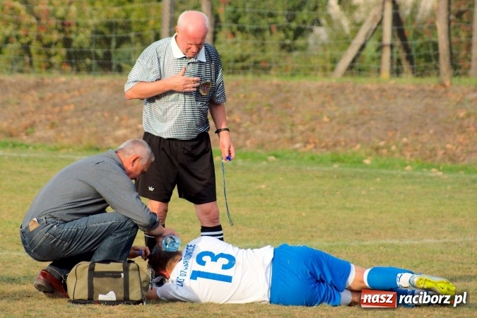 Zdjęcie w galerii na portalu naszraciborz.pl: Atomowy strzał Grzegorza Morica zapewnił Jankowicom komplet punktów wiadomości z regionu