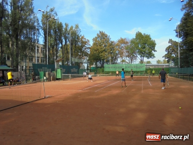 Zdjęcie w galerii na portalu naszraciborz.pl: Wczoraj zagrano o puchar starosty raciborskiego w tenisie    wiadomości z regionu