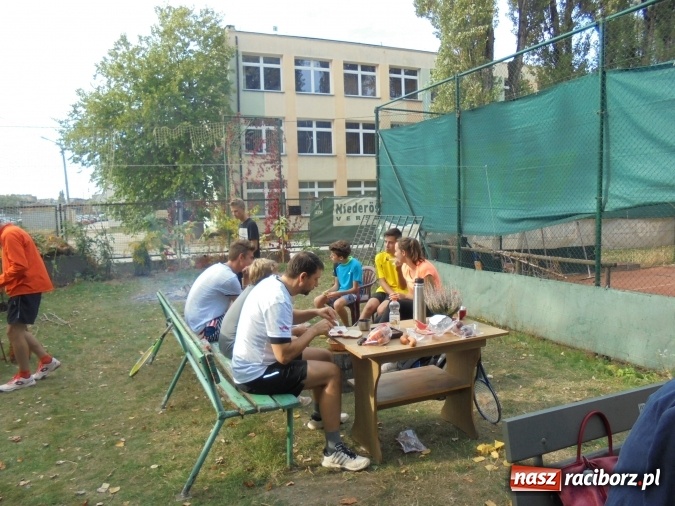 Zdjęcie w galerii na portalu naszraciborz.pl: Wczoraj zagrano o puchar starosty raciborskiego w tenisie    wiadomości z regionu