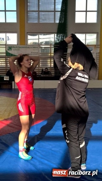 Zdjęcie w galerii na portalu naszraciborz.pl: Dwa złote medale zapaśniczek MKZ Unia Racibórz na Młodzieżowych Mistrzostwach Polski wiadomości z regionu