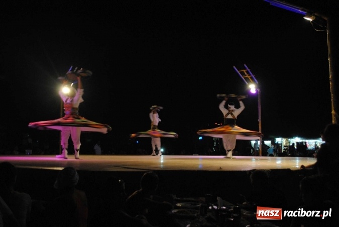 Zdjęcie w galerii na portalu naszraciborz.pl: Zesp&oacute;ł Raciborzanie w Chinach i Zjednoczonych Emiratach Arabskich wiadomości z regionu