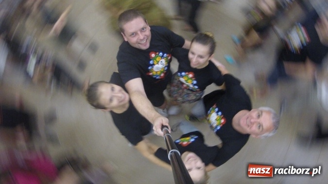 Zdjęcie w galerii na portalu naszraciborz.pl: Zesp&oacute;ł Raciborzanie w Chinach i Zjednoczonych Emiratach Arabskich wiadomości z regionu