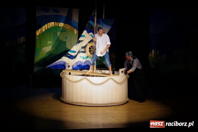 Zdjęcie w galerii na portalu naszraciborz.pl: Przygody Tomcia Paluszka bawiły dzieci w RCK  wiadomości z regionu