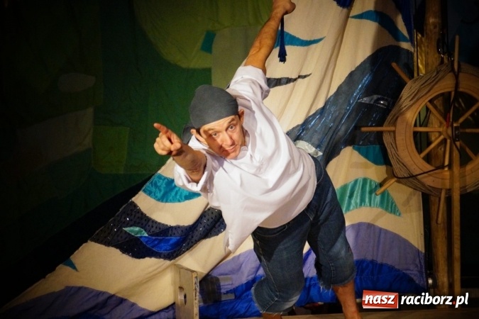 Zdjęcie w galerii na portalu naszraciborz.pl: Przygody Tomcia Paluszka bawiły dzieci w RCK  wiadomości z regionu