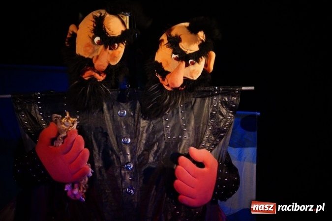 Zdjęcie w galerii na portalu naszraciborz.pl: Przygody Tomcia Paluszka bawiły dzieci w RCK  wiadomości z regionu