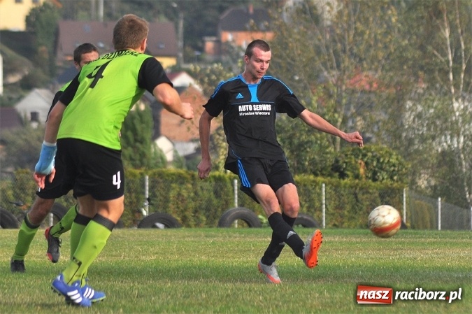 Zdjęcie w galerii na portalu naszraciborz.pl: Płomień Kobyla wciąż niepokonany wiadomości z regionu