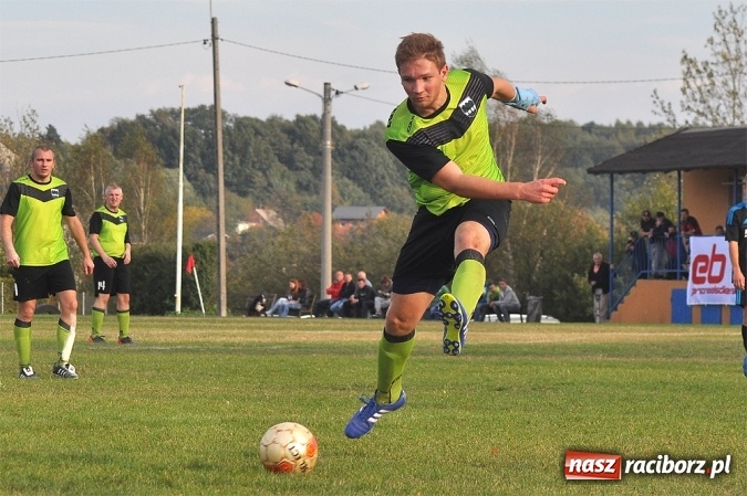 Zdjęcie w galerii na portalu naszraciborz.pl: Płomień Kobyla wciąż niepokonany wiadomości z regionu
