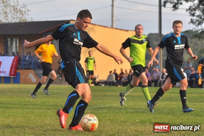 Zdjęcie w galerii na portalu naszraciborz.pl: Płomień Kobyla wciąż niepokonany wiadomości z regionu