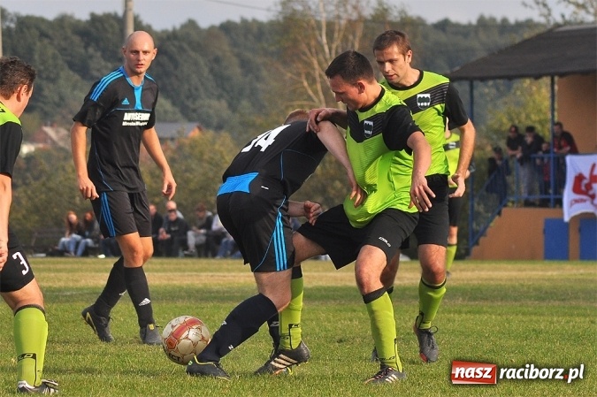 Zdjęcie w galerii na portalu naszraciborz.pl: Płomień Kobyla wciąż niepokonany wiadomości z regionu