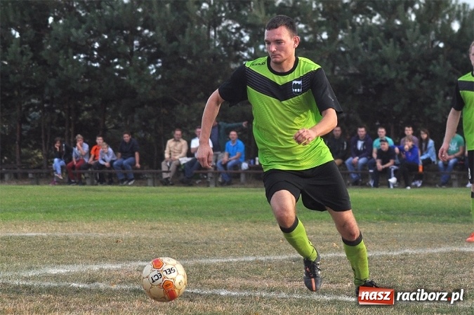 Zdjęcie w galerii na portalu naszraciborz.pl: Płomień Kobyla wciąż niepokonany wiadomości z regionu