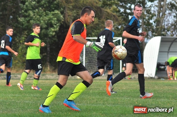 Zdjęcie w galerii na portalu naszraciborz.pl: Płomień Kobyla wciąż niepokonany wiadomości z regionu