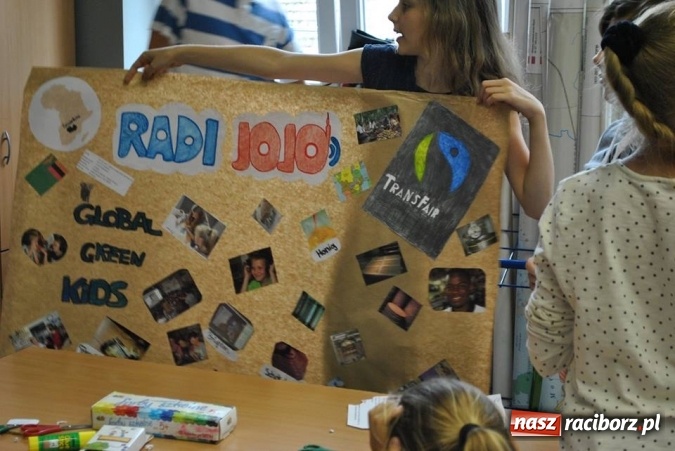 Zdjęcie w galerii na portalu naszraciborz.pl: Uczniowska przygoda z radiem w Studziennej  wiadomości z regionu