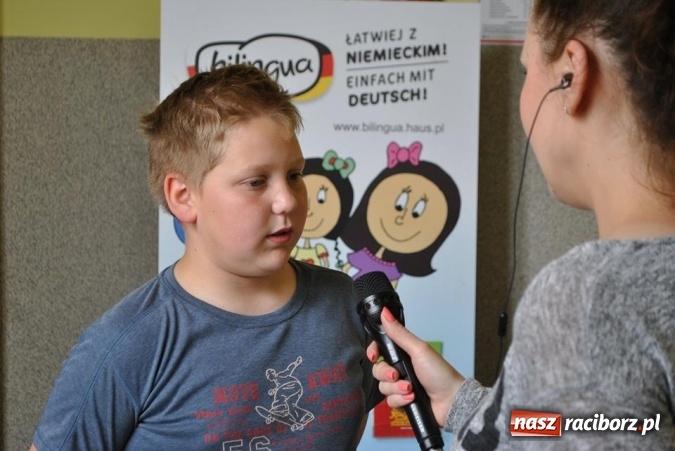 Zdjęcie w galerii na portalu naszraciborz.pl: Uczniowska przygoda z radiem w Studziennej  wiadomości z regionu