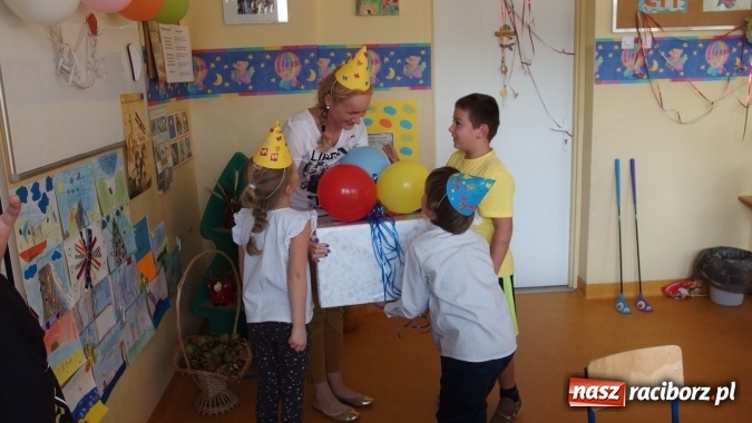 Zdjęcie w galerii na portalu naszraciborz.pl: Szkoła w Kuźni Raciborskiej ma nietuzinkowe pomysły na integrację wiadomości z regionu