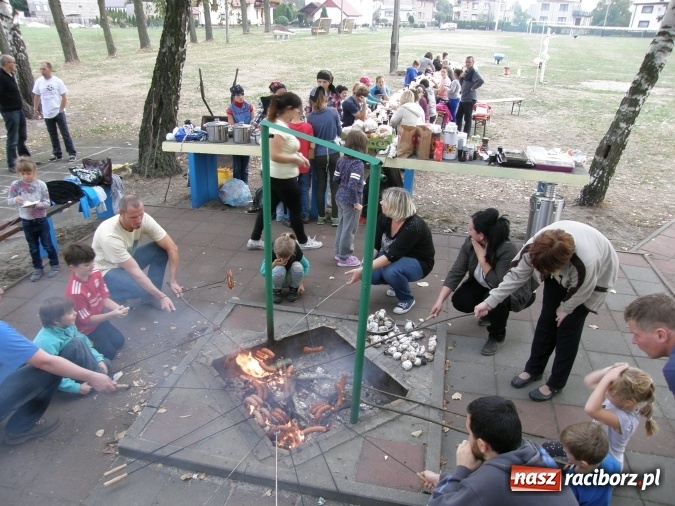 Zdjęcie w galerii na portalu naszraciborz.pl: Szkoła w Kuźni Raciborskiej ma nietuzinkowe pomysły na integrację wiadomości z regionu