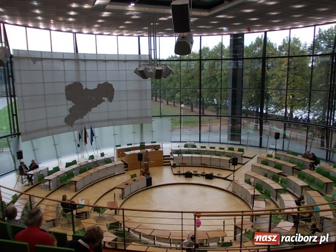 Zdjęcie w galerii na portalu naszraciborz.pl: Anna Ronin na 25-leciu Zjednoczenia Niemiec w Dreźnie. Rozmawiano także o uchodźcach wiadomości z regionu