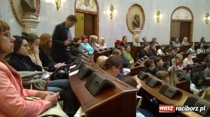 Zdjęcie w galerii na portalu naszraciborz.pl: Raciborska Telewizja Kablowa przygotowała film dla Śląskiego Urzędu Marszałkowskiego. Dziś pokazano go w Sejmie Śląskim wiadomości z regionu