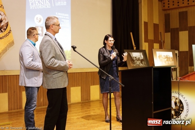 Zdjęcie w galerii na portalu naszraciborz.pl: I piknik studencki raciborskiej PWSZ wiadomości z regionu