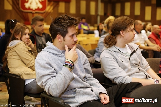 Zdjęcie w galerii na portalu naszraciborz.pl: I piknik studencki raciborskiej PWSZ wiadomości z regionu