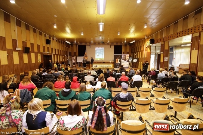 Zdjęcie w galerii na portalu naszraciborz.pl: I piknik studencki raciborskiej PWSZ wiadomości z regionu