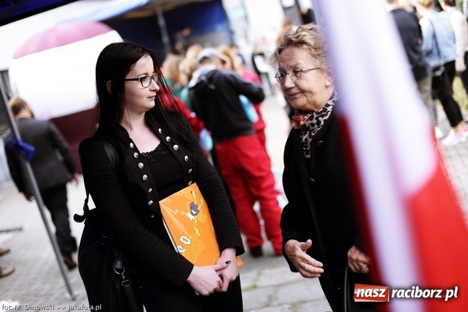 Zdjęcie w galerii na portalu naszraciborz.pl: I piknik studencki raciborskiej PWSZ wiadomości z regionu