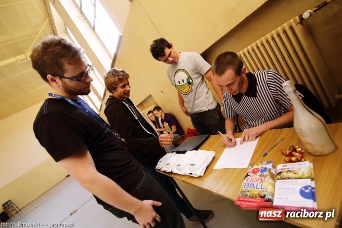 Zdjęcie w galerii na portalu naszraciborz.pl: I piknik studencki raciborskiej PWSZ wiadomości z regionu