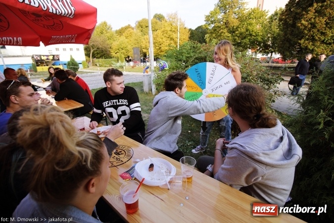 Zdjęcie w galerii na portalu naszraciborz.pl: I piknik studencki raciborskiej PWSZ wiadomości z regionu