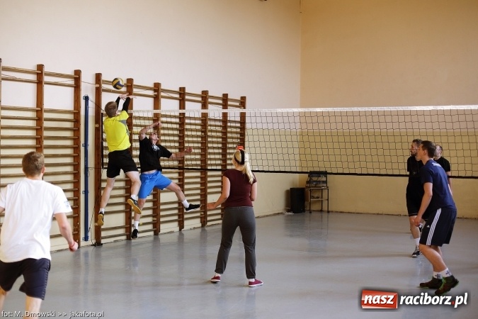 Zdjęcie w galerii na portalu naszraciborz.pl: I piknik studencki raciborskiej PWSZ wiadomości z regionu