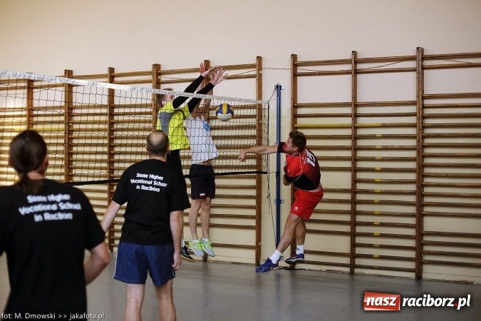 Zdjęcie w galerii na portalu naszraciborz.pl: I piknik studencki raciborskiej PWSZ wiadomości z regionu