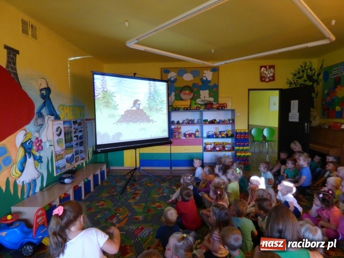 Zdjęcie w galerii na portalu naszraciborz.pl: Przedszkole w Nędzy pamięta o ważnych wydarzeniach!  wiadomości z regionu