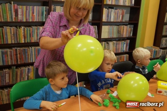 Zdjęcie w galerii na portalu naszraciborz.pl: W bibliotece w Nędzy nie musi być cicho!   wiadomości z regionu