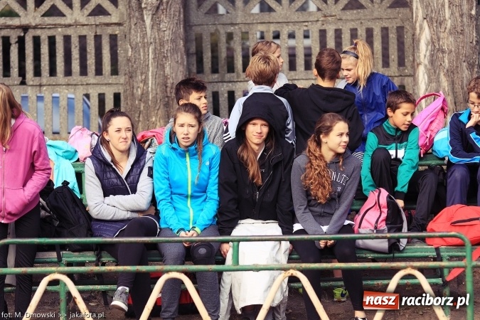 Zdjęcie w galerii na portalu naszraciborz.pl: Sport szkolny. Lekkoatletyczna Olimpiada na stadionie PWSZ wiadomości z regionu