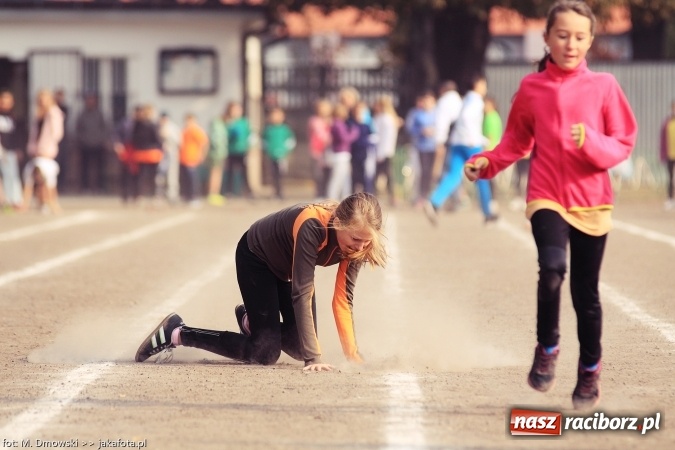 Zdjęcie w galerii na portalu naszraciborz.pl: Sport szkolny. Lekkoatletyczna Olimpiada na stadionie PWSZ wiadomości z regionu
