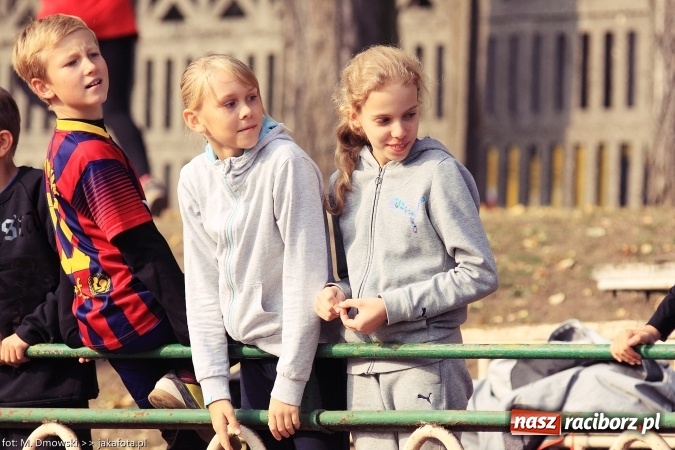 Zdjęcie w galerii na portalu naszraciborz.pl: Sport szkolny. Lekkoatletyczna Olimpiada na stadionie PWSZ wiadomości z regionu