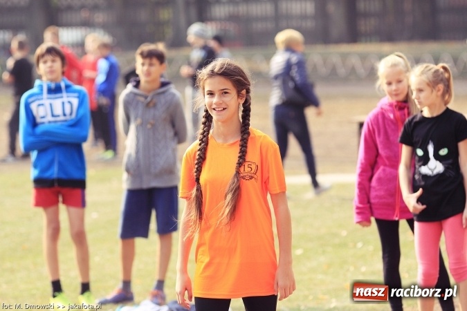 Zdjęcie w galerii na portalu naszraciborz.pl: Sport szkolny. Lekkoatletyczna Olimpiada na stadionie PWSZ wiadomości z regionu