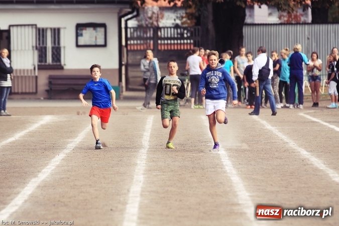 Zdjęcie w galerii na portalu naszraciborz.pl: Sport szkolny. Lekkoatletyczna Olimpiada na stadionie PWSZ wiadomości z regionu