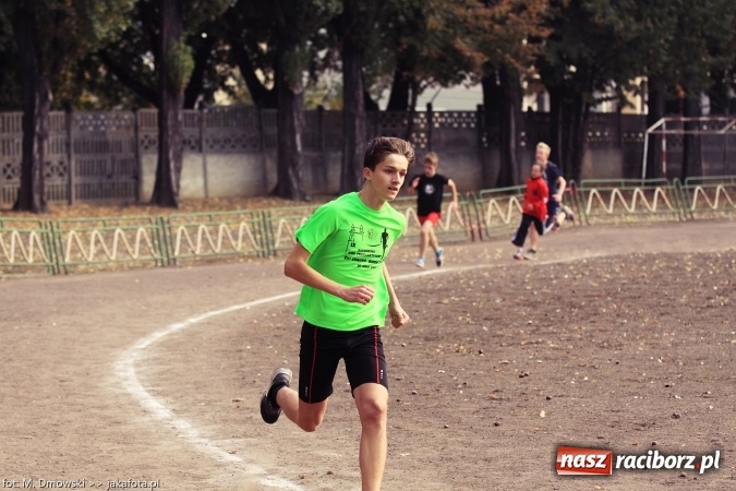 Zdjęcie w galerii na portalu naszraciborz.pl: Sport szkolny. Lekkoatletyczna Olimpiada na stadionie PWSZ wiadomości z regionu