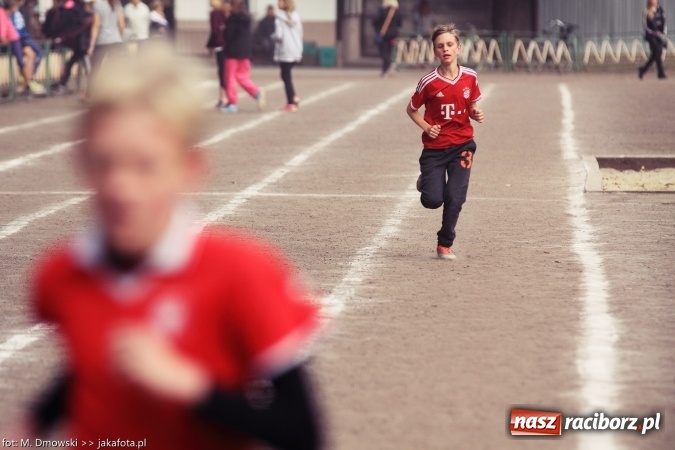 Zdjęcie w galerii na portalu naszraciborz.pl: Sport szkolny. Lekkoatletyczna Olimpiada na stadionie PWSZ wiadomości z regionu
