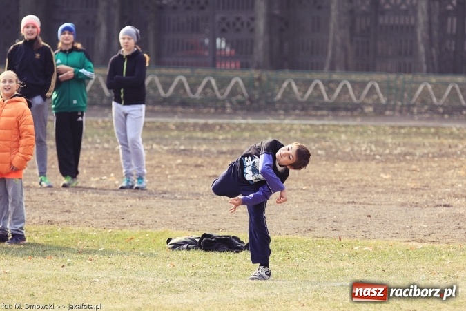 Zdjęcie w galerii na portalu naszraciborz.pl: Sport szkolny. Lekkoatletyczna Olimpiada na stadionie PWSZ wiadomości z regionu